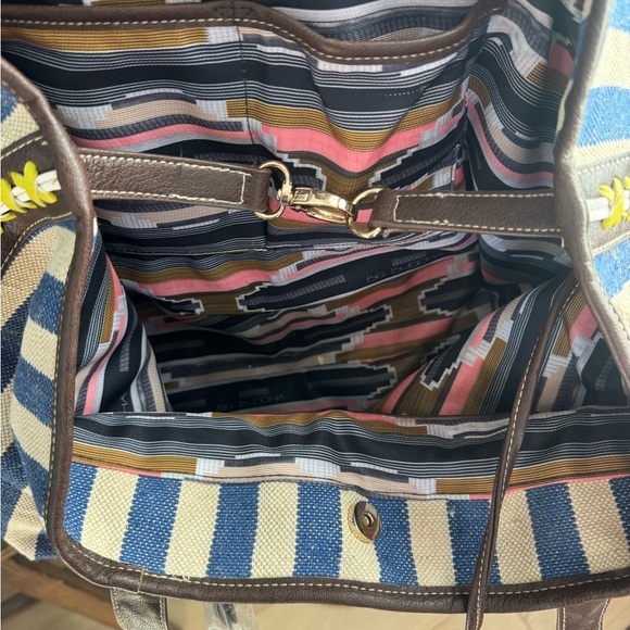 Big Buddha Swesley Blue and White Striped Tribal Tote Bag - Picture 6 of 13